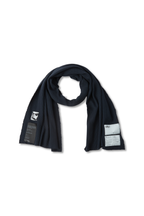 ette x GR10K waffle surplus skinny scarf | black